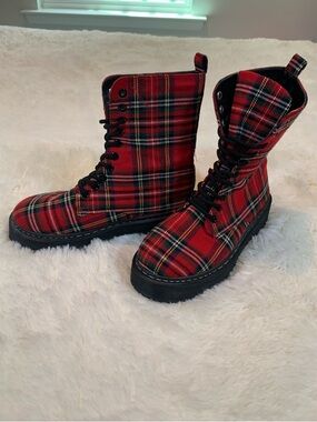 Women’s Red Tartan Plaid Combat Boots Lace-Up Chunky Platform Punk Grunge Sz 7